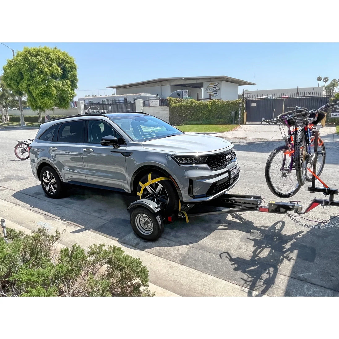 Stand Up Tow Dolly With Surge Disc Brakes