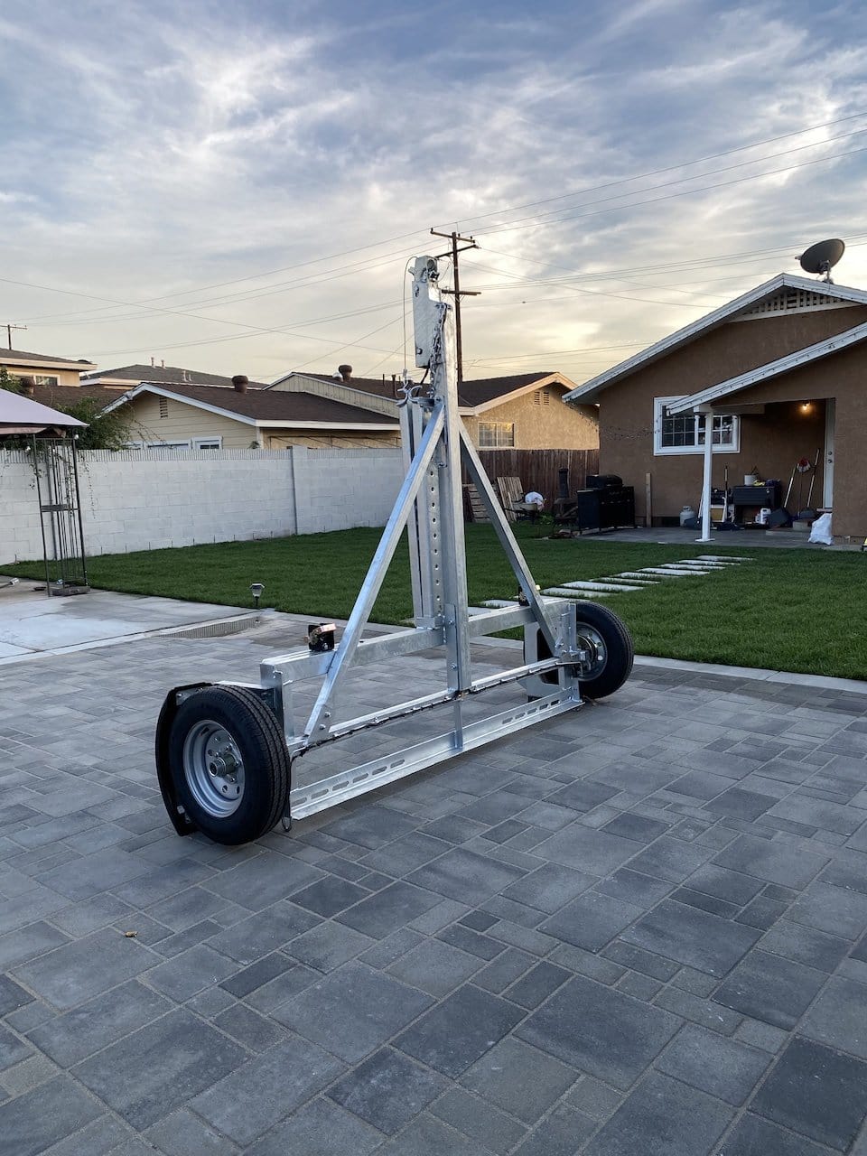 Galvanized Stand Up Car Tow Dolly